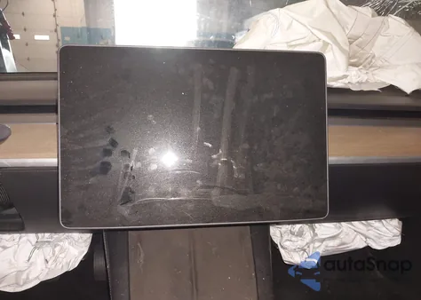 2021 Tesla Model 3 Long Range Dual Motor All-Wheel Drive z USA, uszkodzony, nr VIN 5YJ3E1EB1MF014821